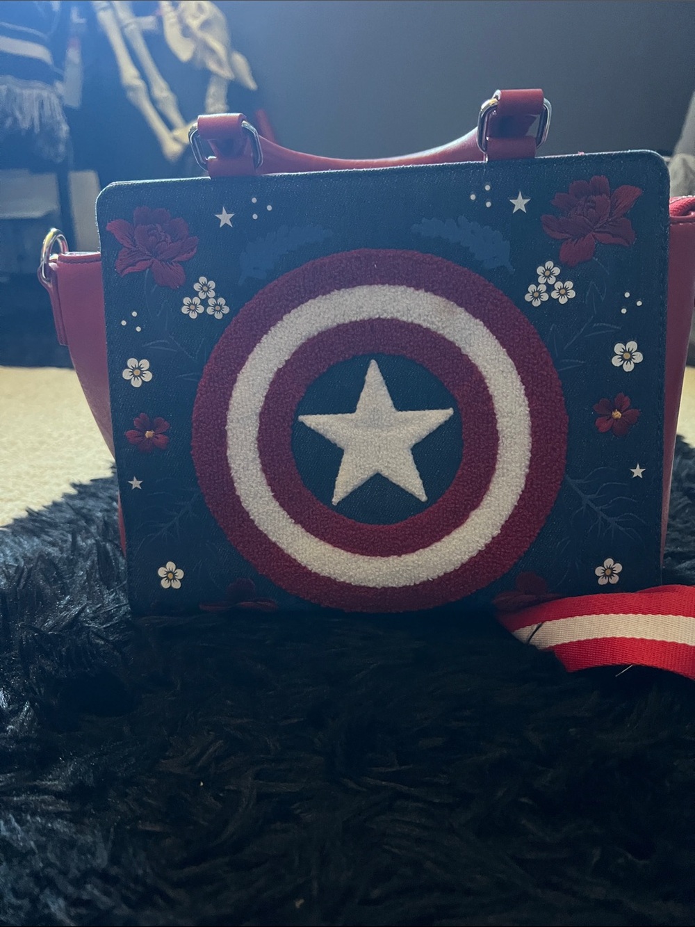 Captain America Red & Navy Star Shield Crossbody Bag - Women